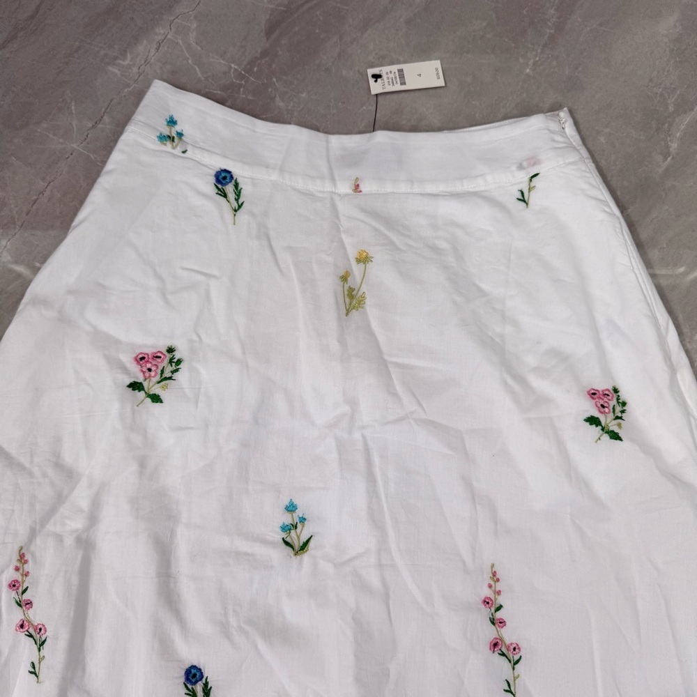Women’s Talbots Embroidered Midi Skirt Tossed Wildflower Size 4 Pockets Cotton - Picture 4 of 16